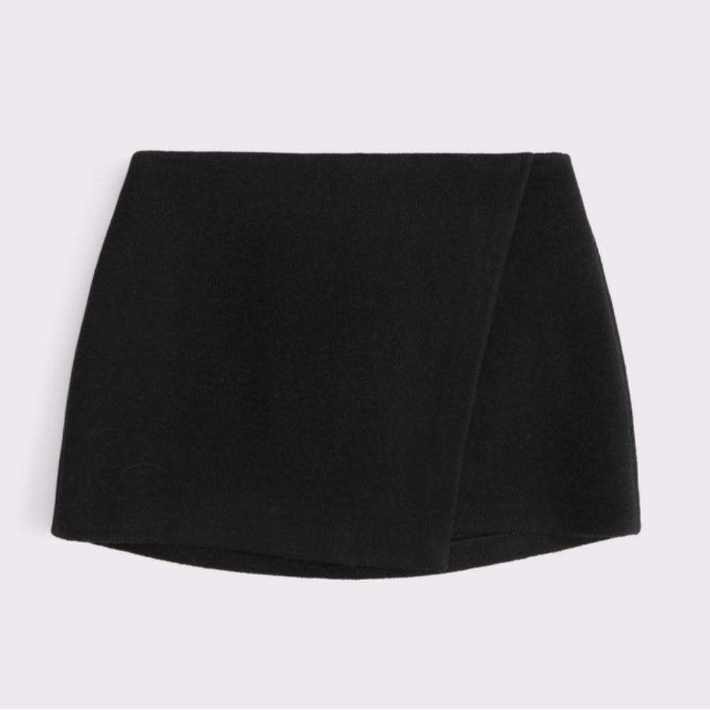 Abercrombie & Fitch Black Mini Skirt